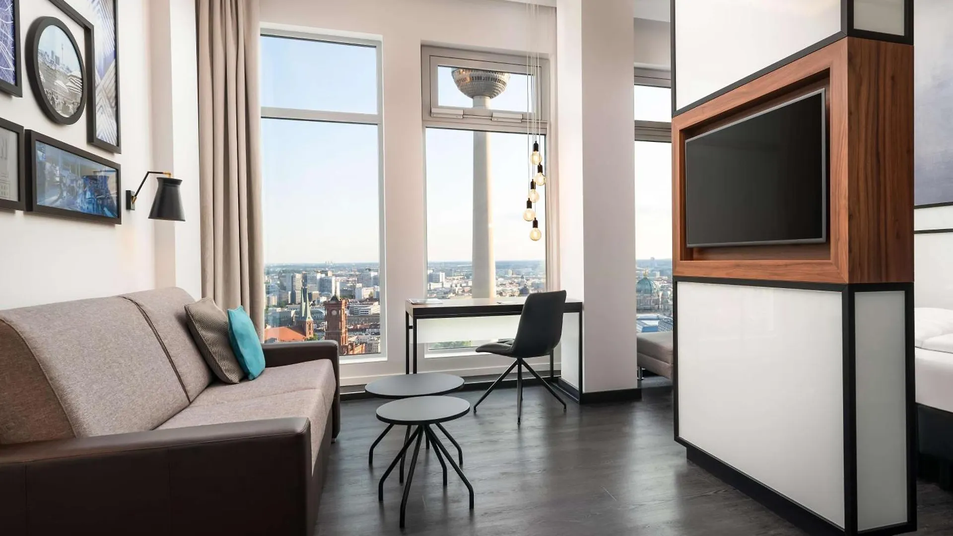 Park Inn By Radisson Berlin Alexanderplatz