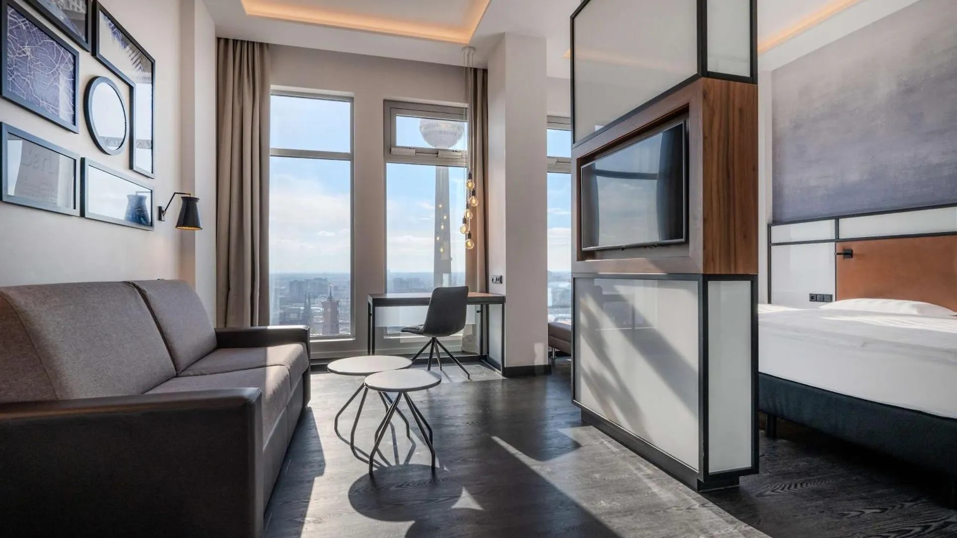 Park Inn By Radisson Berlin Alexanderplatz Отель
