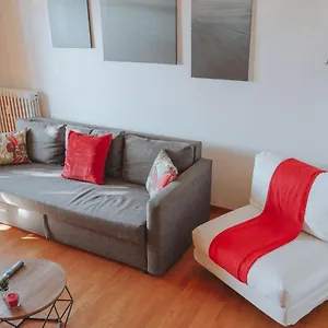 Apartment 10 Min From The Airport-wifi-free Parking