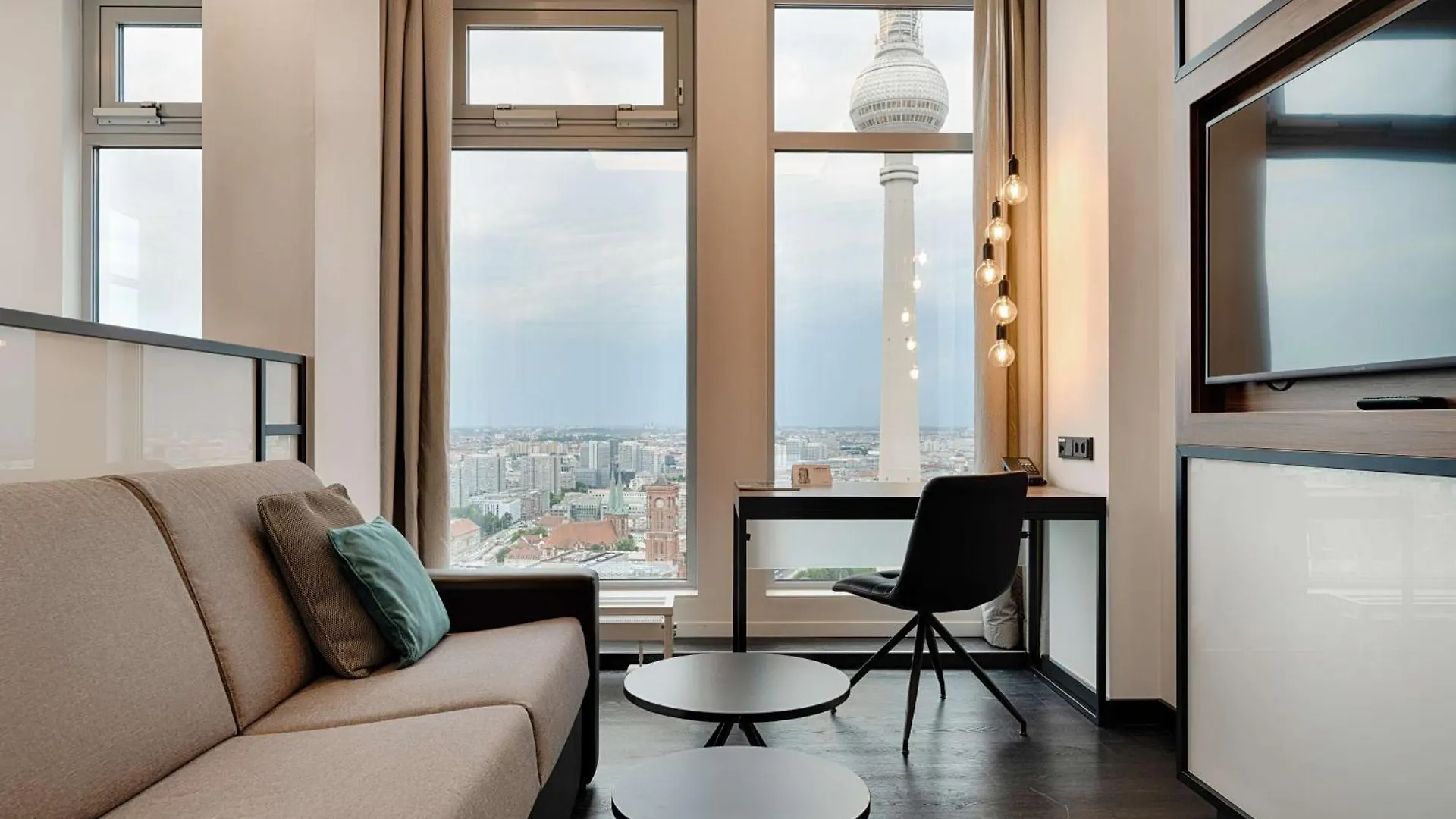 Park Inn By Radisson Berlin Alexanderplatz